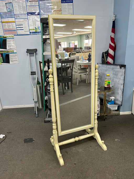 Used Standing Mirror - Bill's Discount Center (Bradenton, FL)