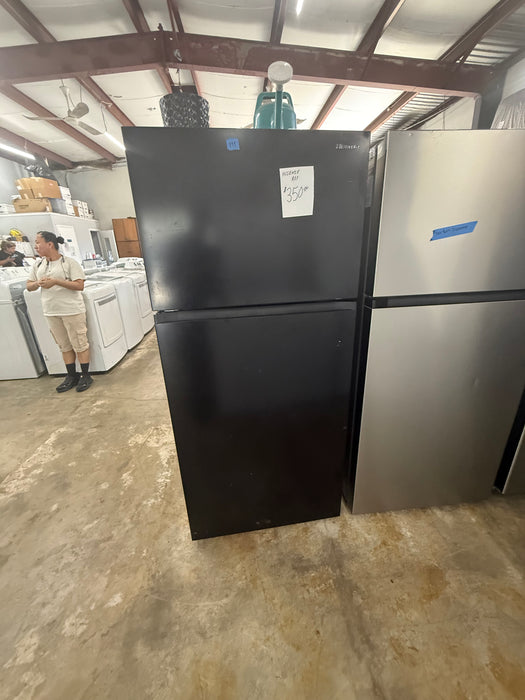 Hisense     R111