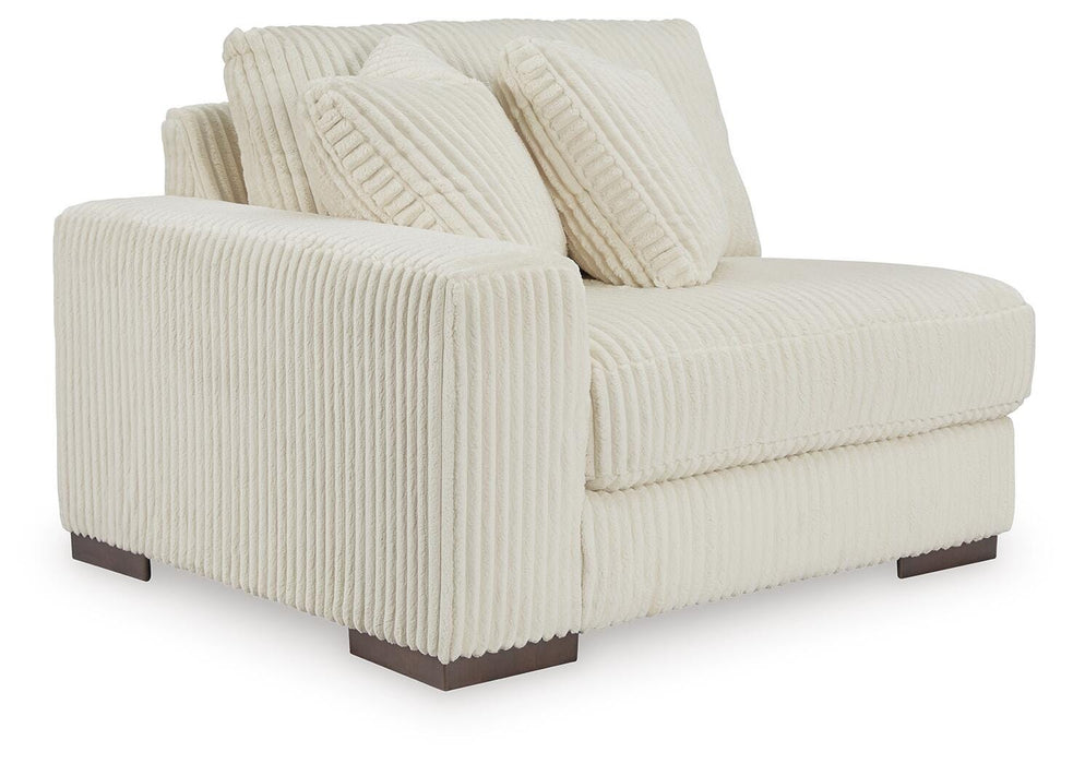 Lindyn Sectional with Chaise - Bill's Discount Center (Bradenton, FL)