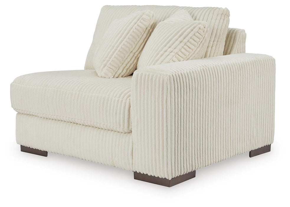 Lindyn Sectional with Chaise - Bill's Discount Center (Bradenton, FL)