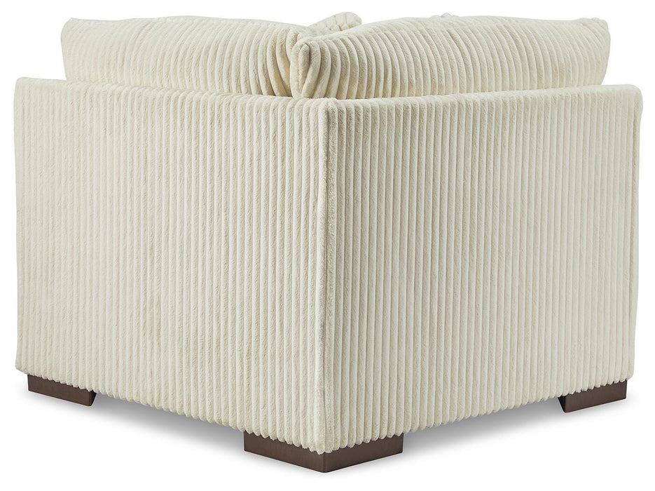 Lindyn Sectional with Chaise - Bill's Discount Center (Bradenton, FL)