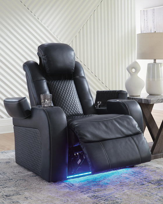 Fyne-Dyme Power Recliner - Bill's Discount Center (Bradenton, FL)