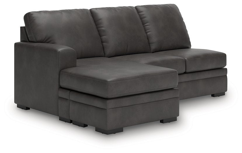 Lofton-Pike Sectional with Chaise - Bill's Discount Center (Bradenton, FL)