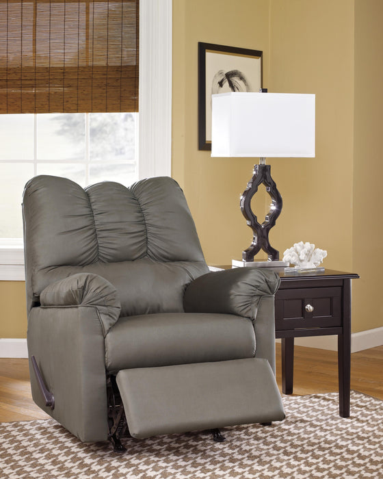 Darcy Living Room Set - Bill's Discount Center (Bradenton, FL)