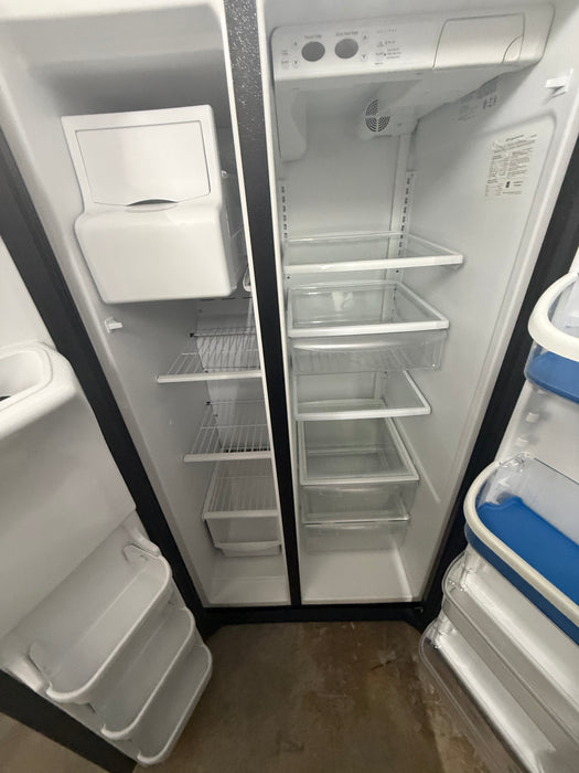 Frigidaire     R116