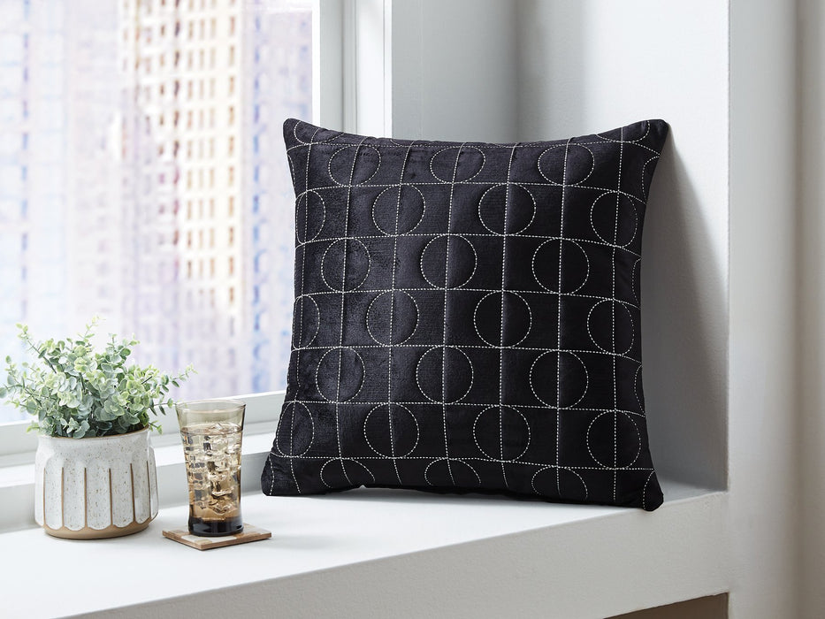 Kydner Pillow (Set of 4) - Bill's Discount Center (Bradenton, FL)