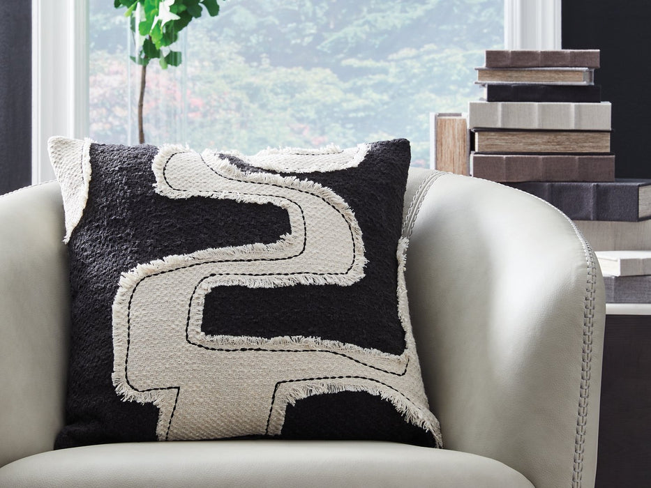 Veerbank Pillow (Set of 4) - Bill's Discount Center (Bradenton, FL)