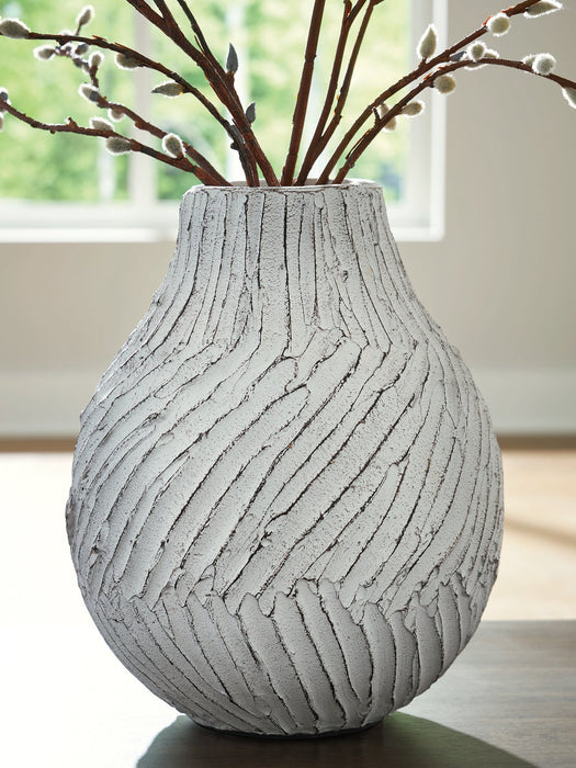 Shelvie Vase - Bill's Discount Center (Bradenton, FL)