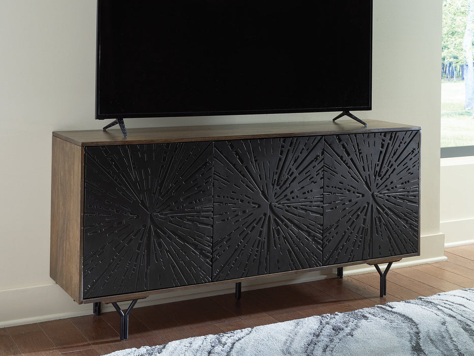 Lavinmont Accent Cabinet - Bill's Discount Center (Bradenton, FL)