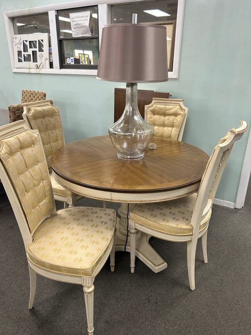 Used Table With 4 Chairs - Bill's Discount Center (Bradenton, FL)