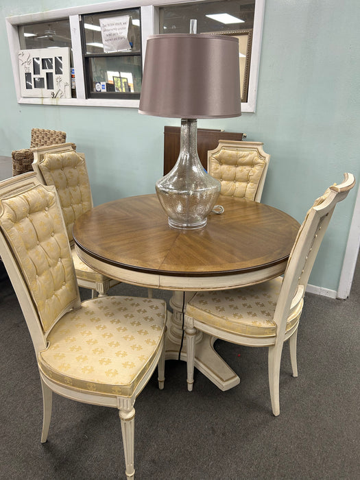 Used Table With 4 Chairs - Bill's Discount Center (Bradenton, FL)