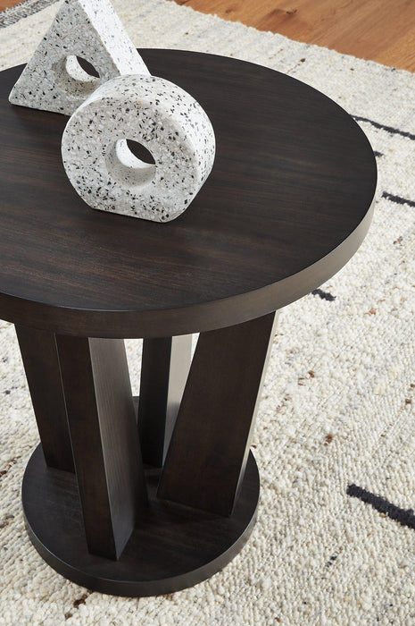 Chasinfield Occasional Table Set - Bill's Discount Center (Bradenton, FL)