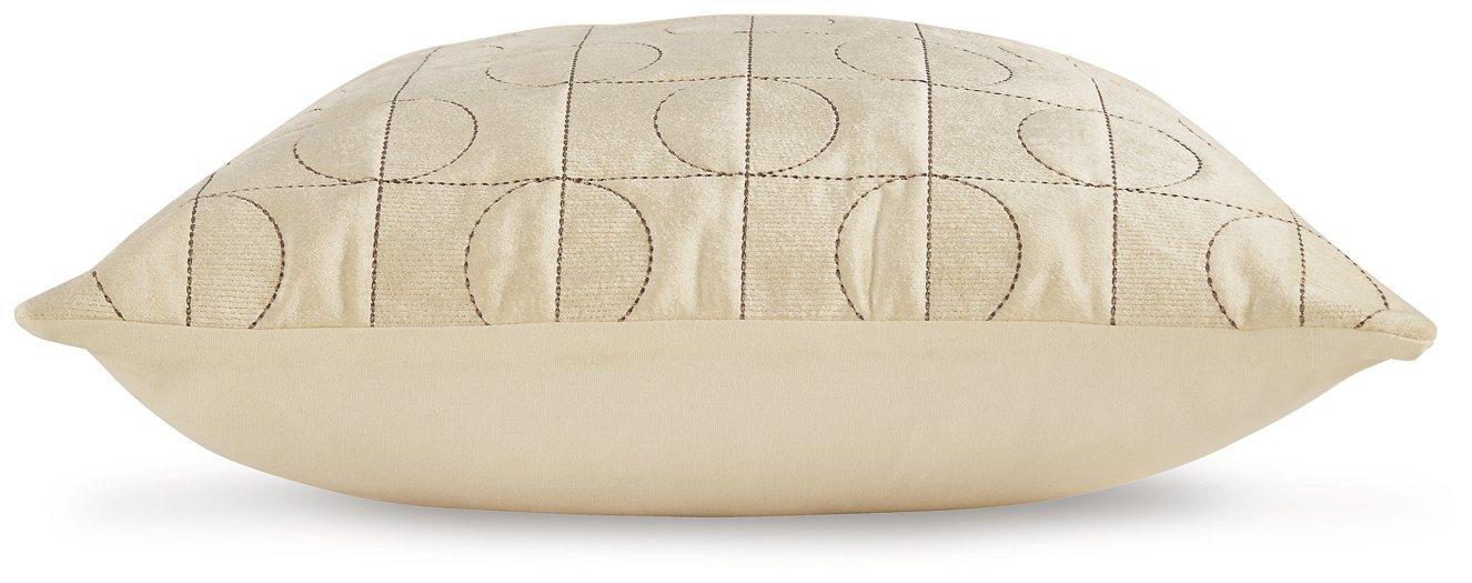 Kydner Pillow (Set of 4) - Bill's Discount Center (Bradenton, FL)