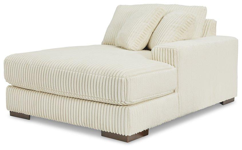 Lindyn Sectional with Double Chaise - Bill's Discount Center (Bradenton, FL)