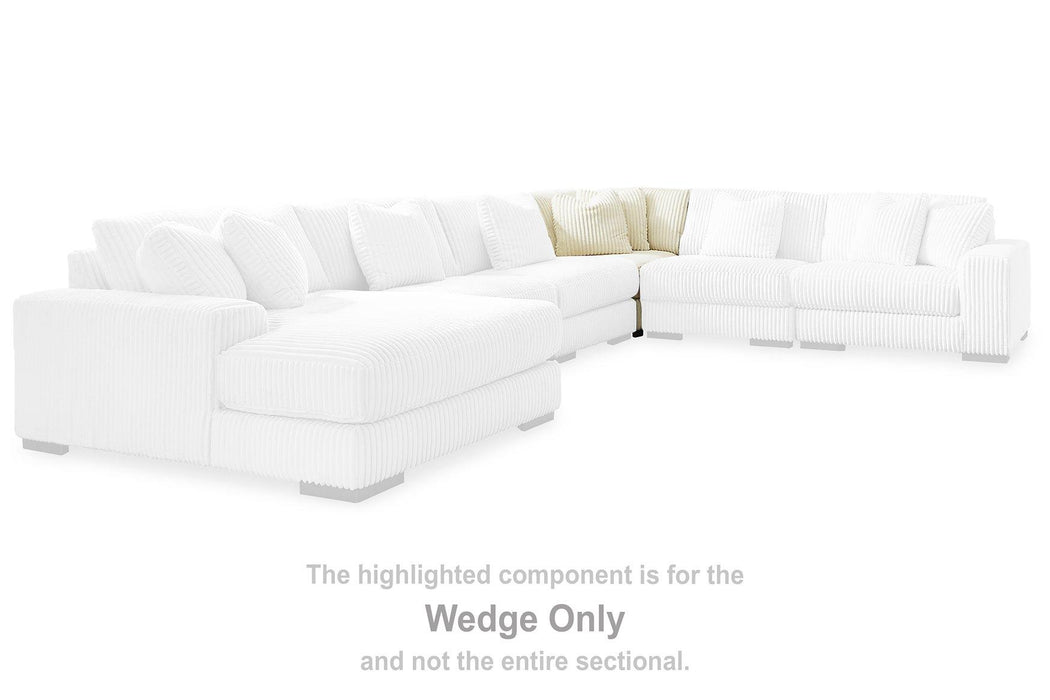 Lindyn Sectional with Chaise - Bill's Discount Center (Bradenton, FL)