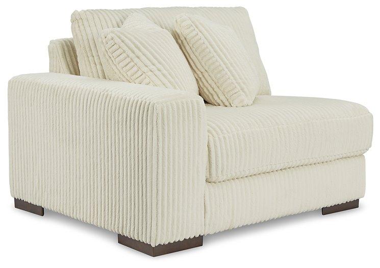 Lindyn Sectional - Bill's Discount Center (Bradenton, FL)