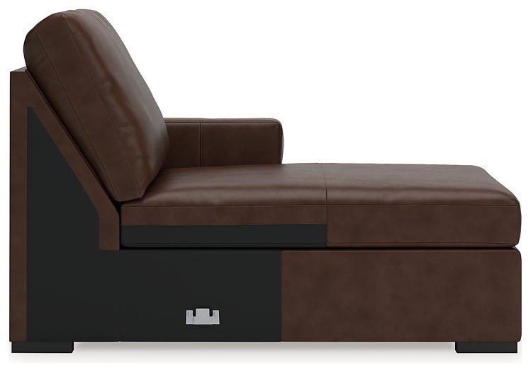 McDowlan Sectional with Chaise - Bill's Discount Center (Bradenton, FL)