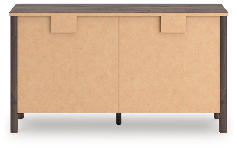 Pamytta Dresser and Mirror - Bill's Discount Center (Bradenton, FL)