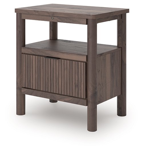 Pamytta Nightstand - Bill's Discount Center (Bradenton, FL)