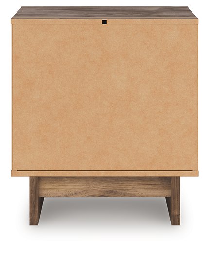 Chirason Nightstand - Bill's Discount Center (Bradenton, FL)