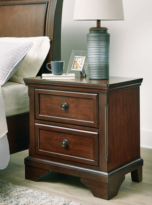 Trellington Nightstand - Bill's Discount Center (Bradenton, FL)