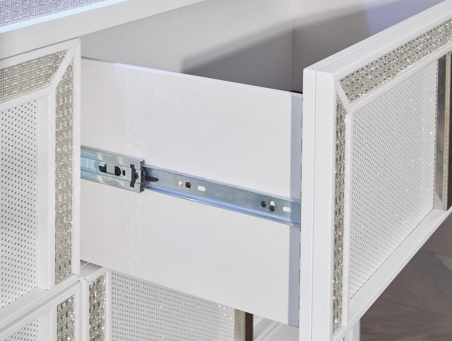 Chalanna Dresser - Bill's Discount Center (Bradenton, FL)