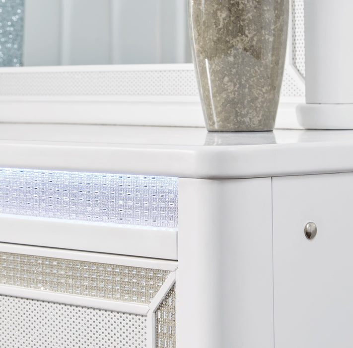 Chalanna Dresser - Bill's Discount Center (Bradenton, FL)