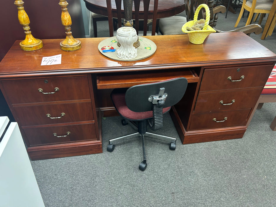 Used office Desk