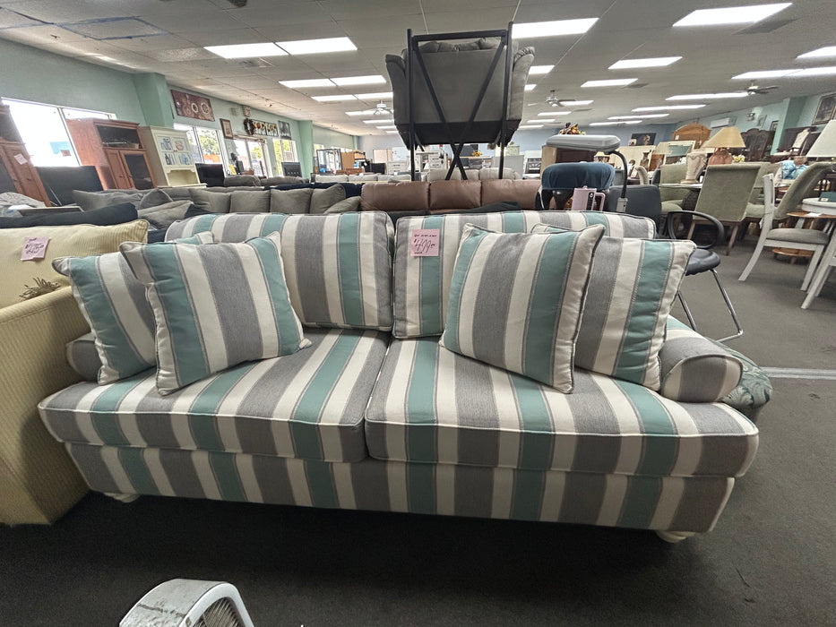 Used Queen Hide a Bed