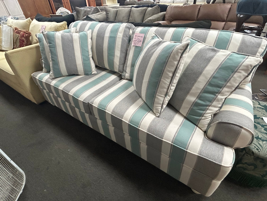 Used Queen Hide a Bed
