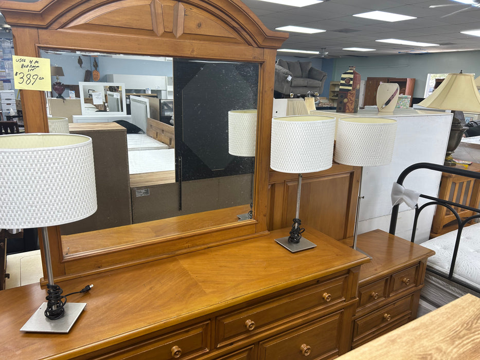Used 4pc Bedroom Set