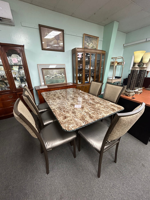 Used Table with 6 Chairs