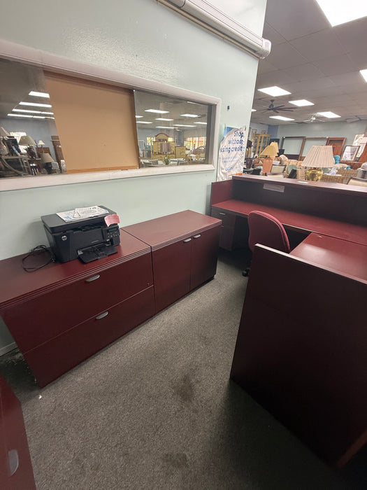 Receptions Desk - Bill's Discount Center (Bradenton, FL)