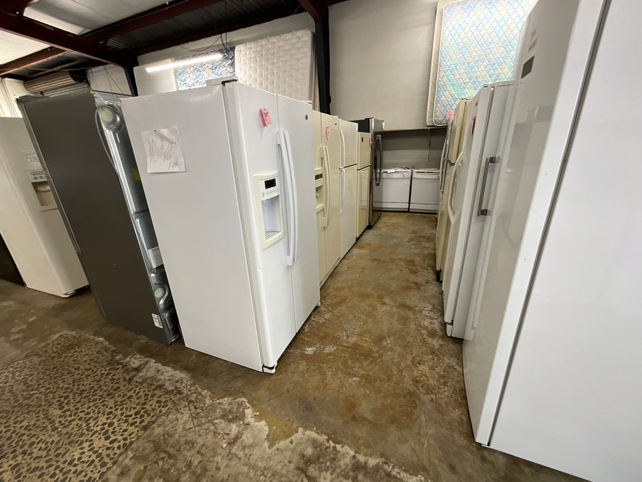 Used Refrigerators - Bill's Discount Center (Bradenton, FL)