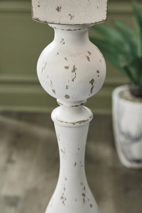 Madsbrook Floor Lamp - Bill's Discount Center (Bradenton, FL)