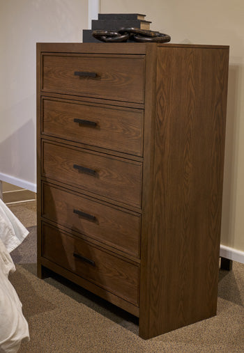 Dacylyn Chest of Drawers - Bill's Discount Center (Bradenton, FL)