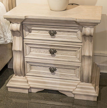 Bruchandi Nightstand - Bill's Discount Center (Bradenton, FL)