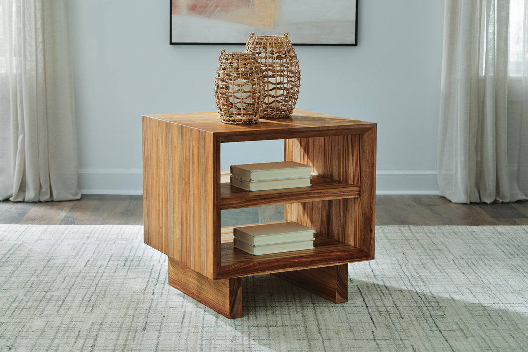 Dressonni End Table - Bill's Discount Center (Bradenton, FL)